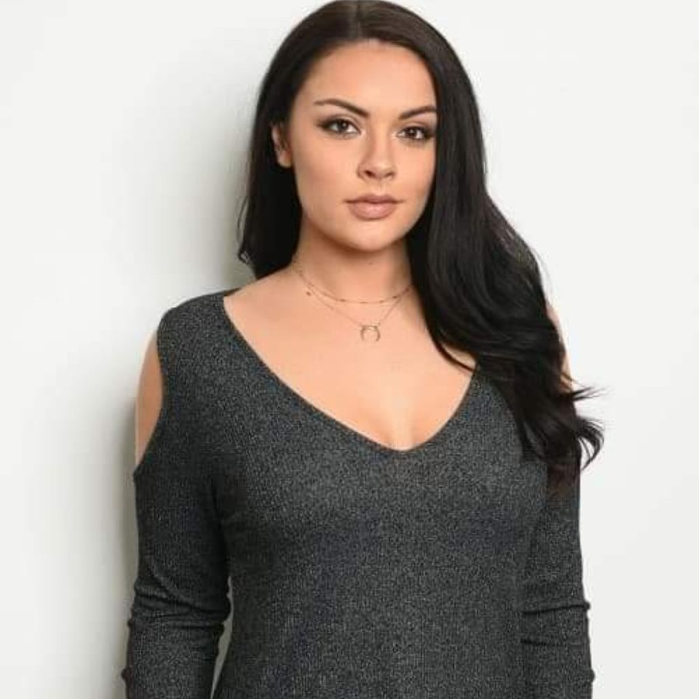 New Junior's Cute Boutique Charcoal gray top